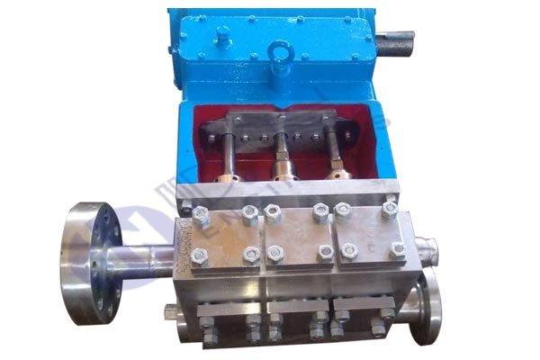 Manufacturer of High Pressure Triplex Plunger Pump
